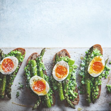 Asparagus recipes at M&S Food