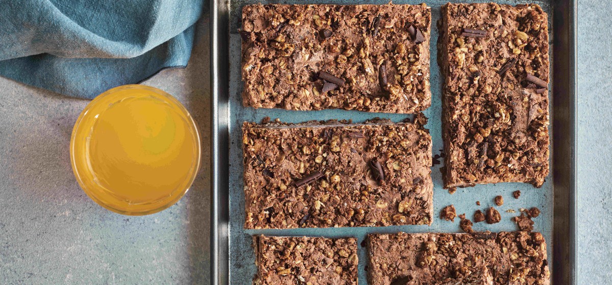 Choco crunch breakfast bars Recipe | M&S