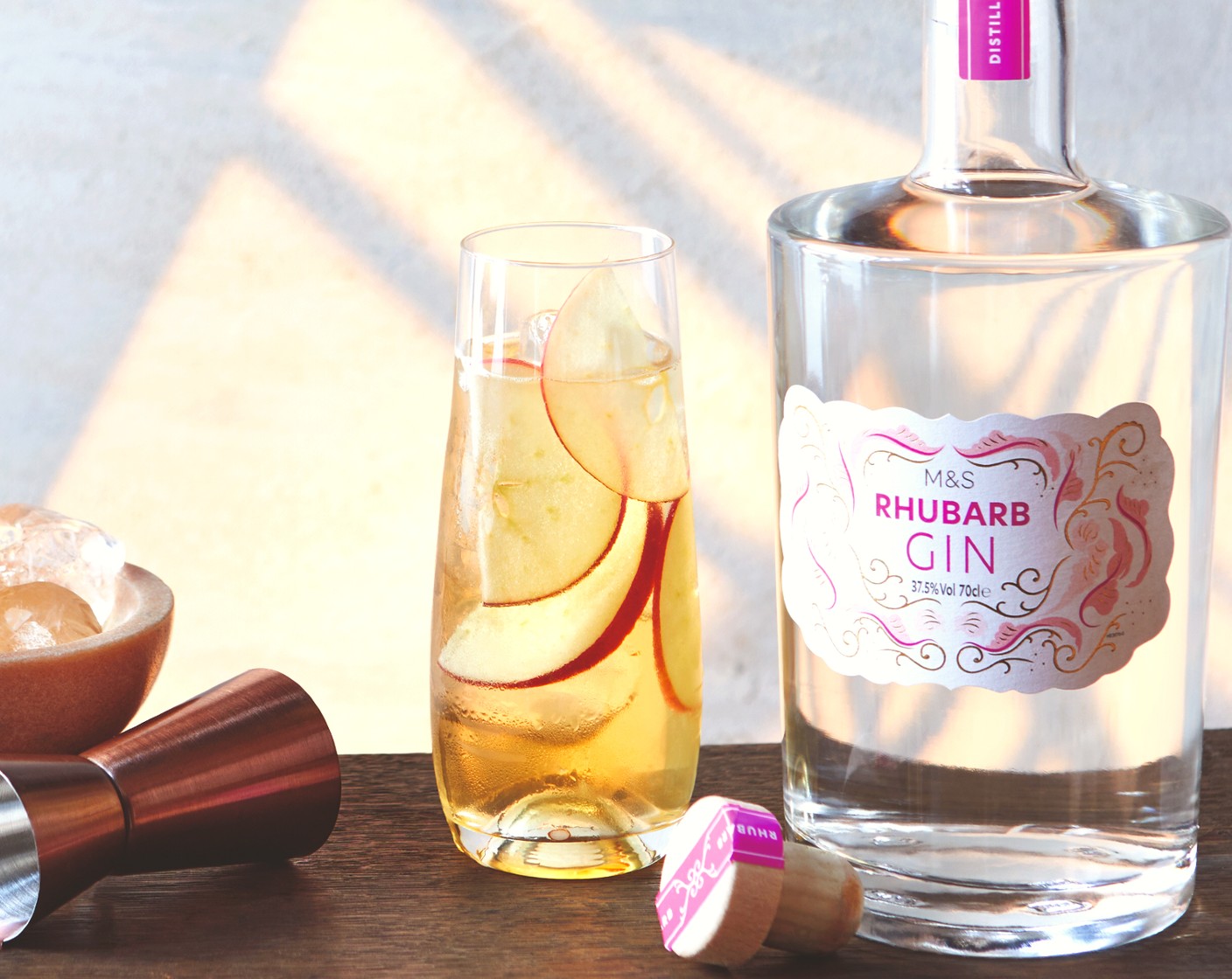 step 2 Top up with ice cubes and garnish with M&S Remarksable Value apples (as needed).