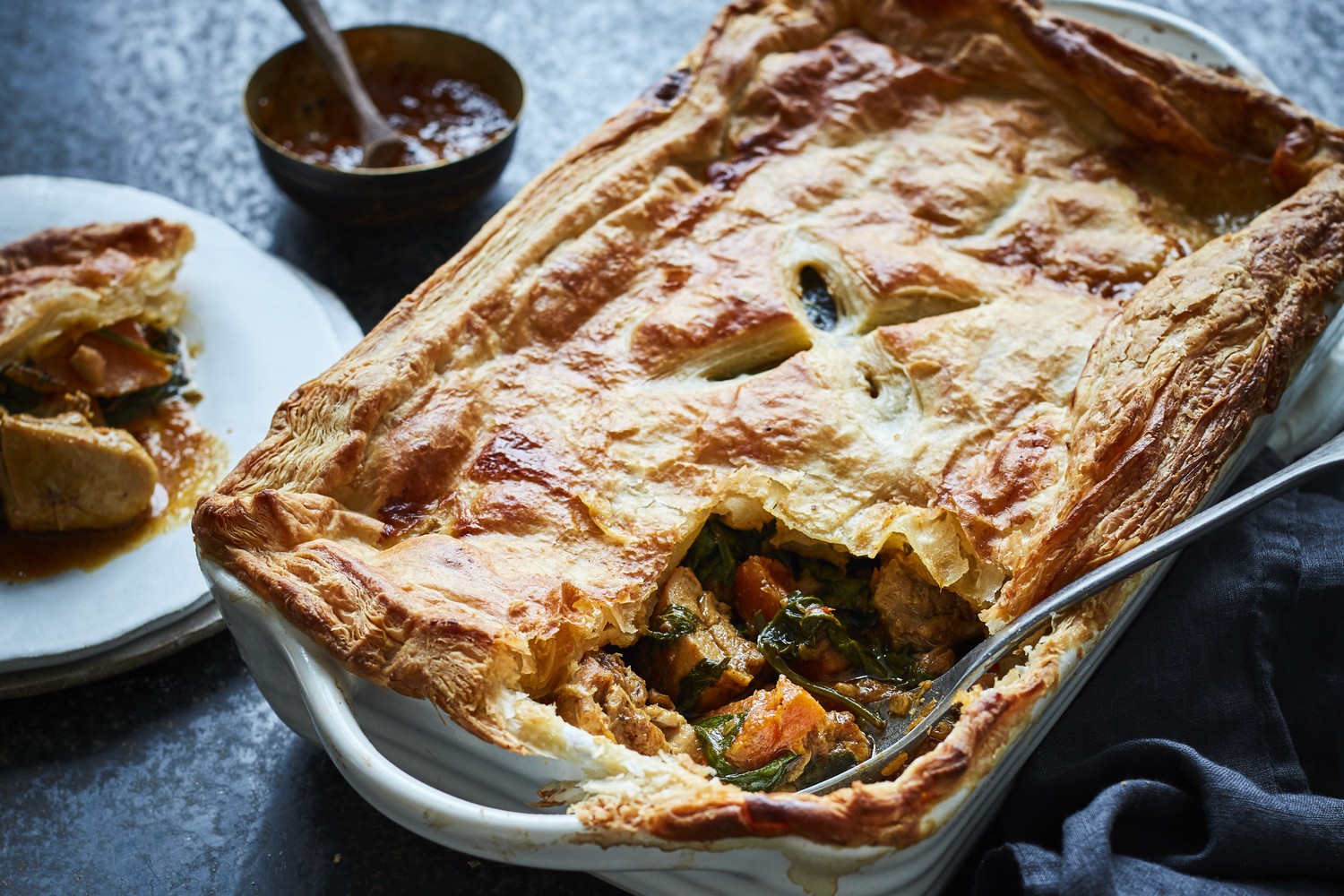 Masala chicken pie