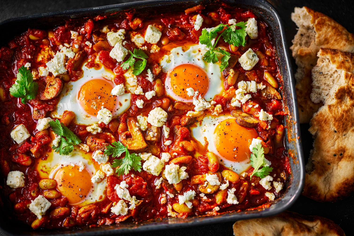 Shakshuka traybake recipe