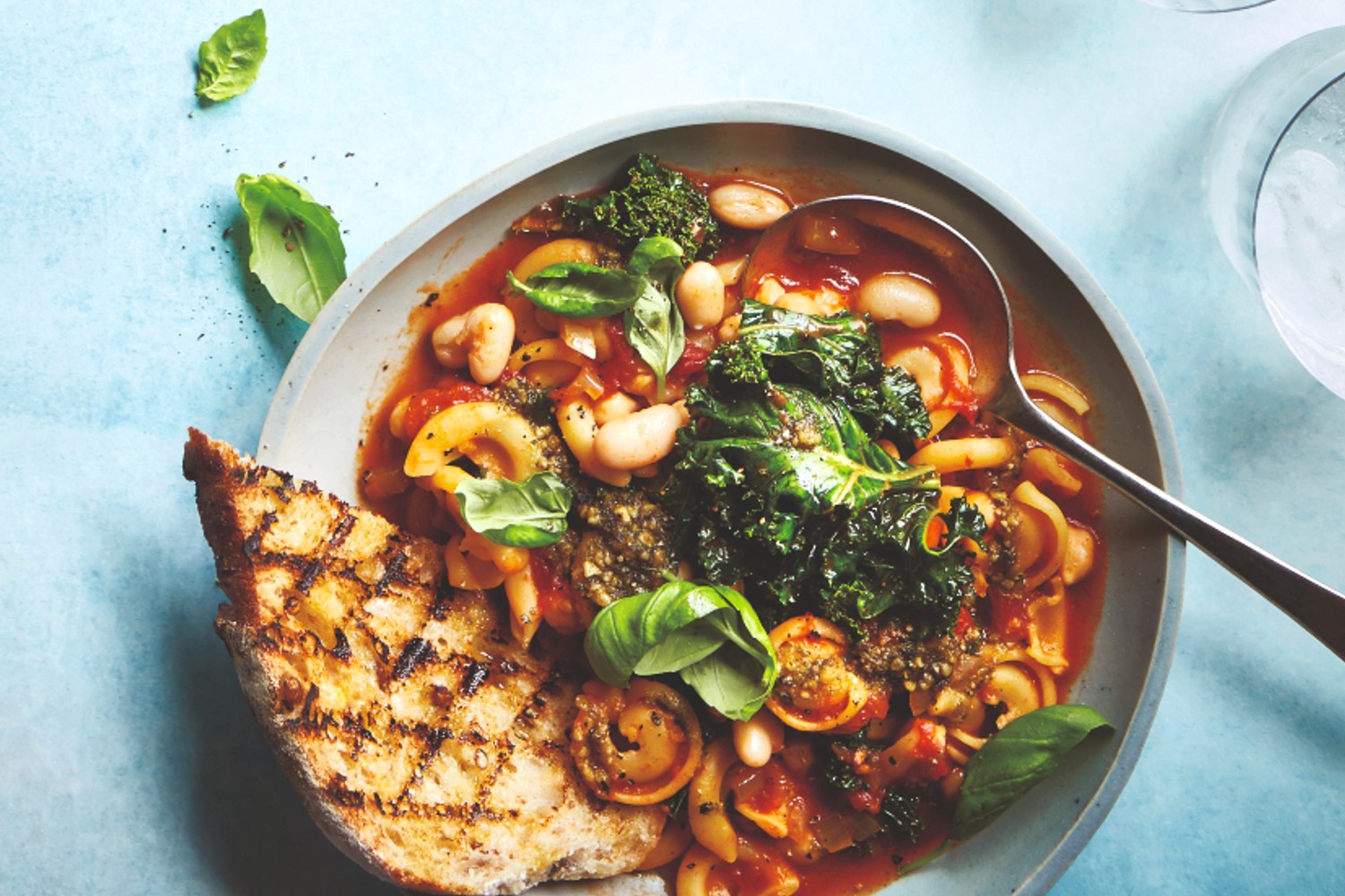 Spicy pasta and cannellini bean stew