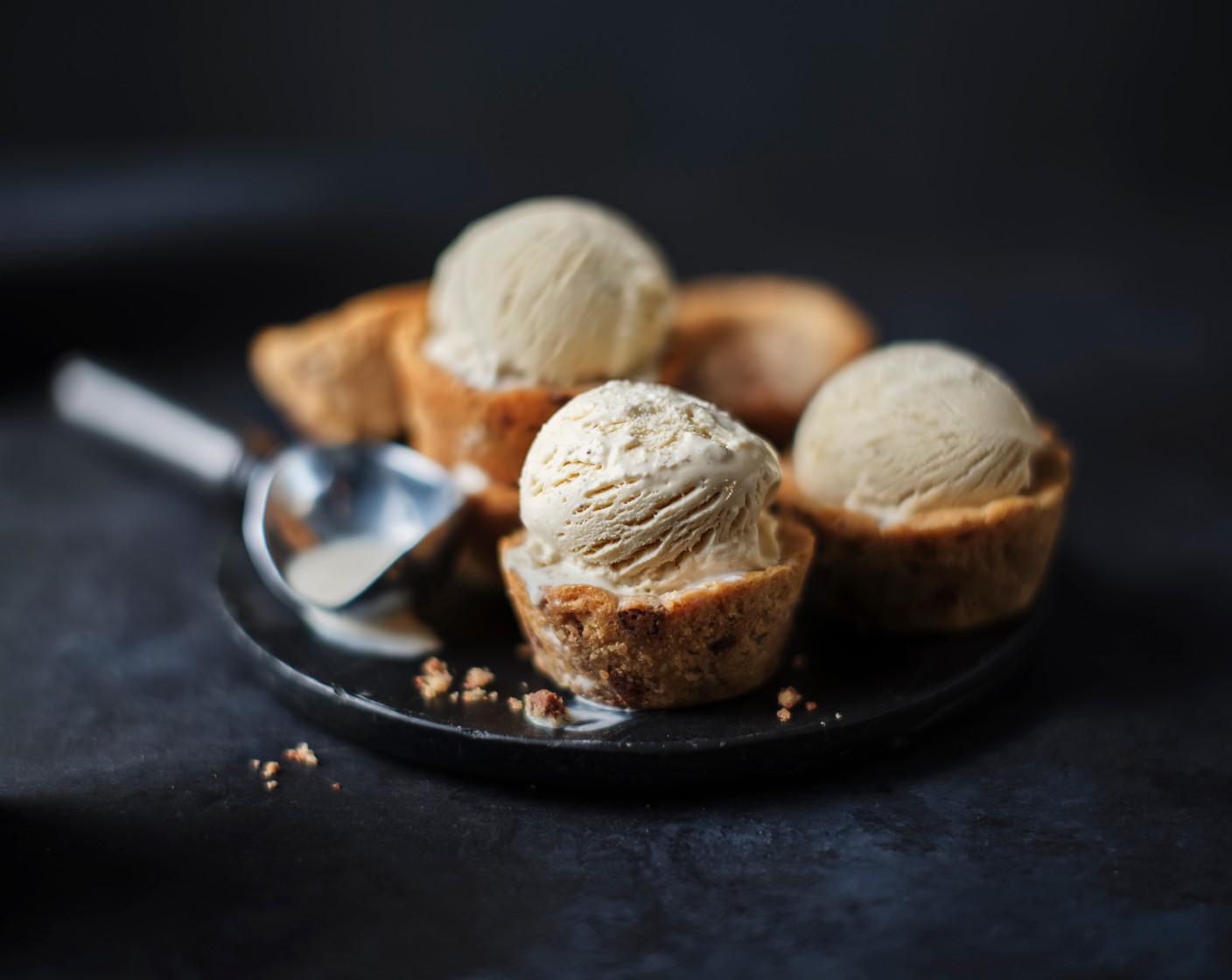 step 6 Top with a scoop of vanilla ice cream (4 scoops).