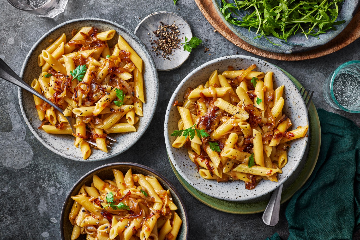 Caramelised onion and cheddar pasta