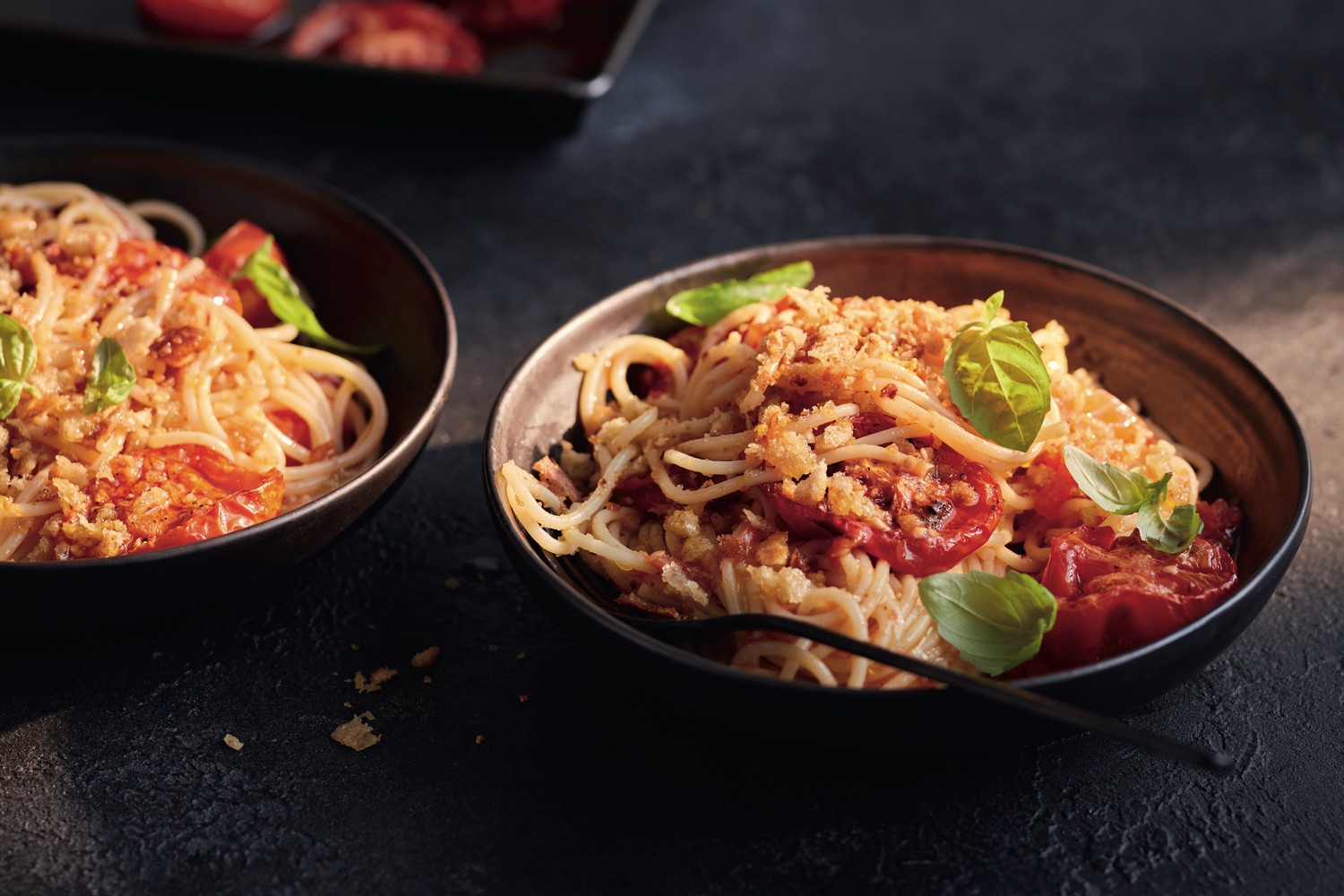 Roasted tomato and garlic spaghetti