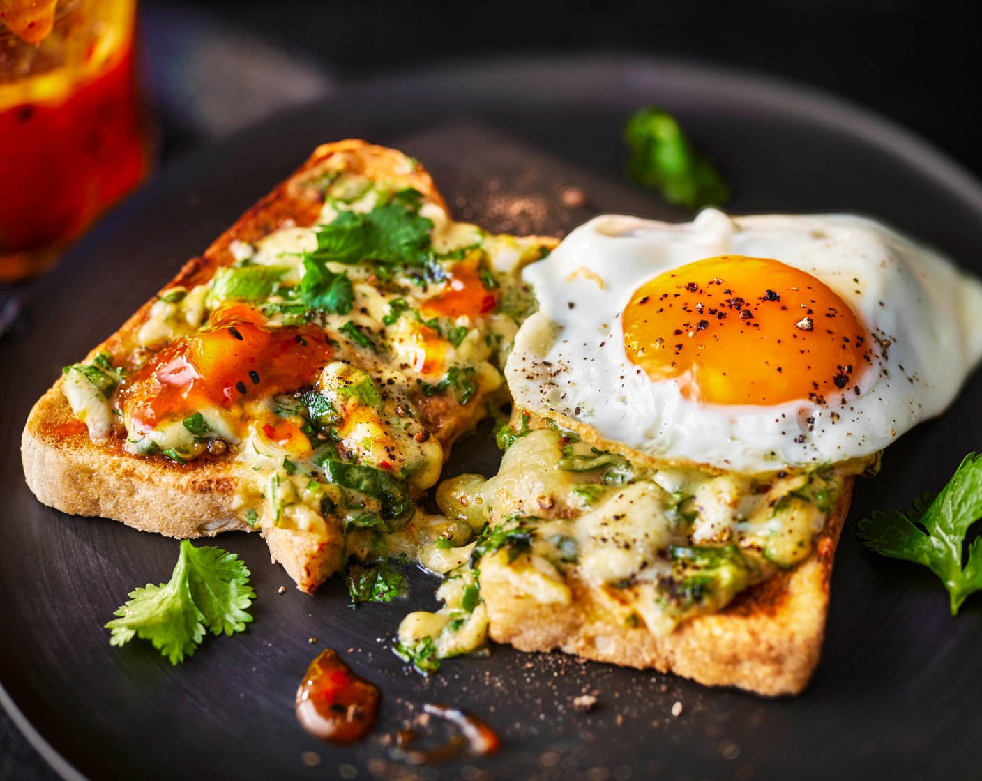 step 5 Serve the toasts topped with the fried eggs and the mango chutney (4 tbsp) on the side.