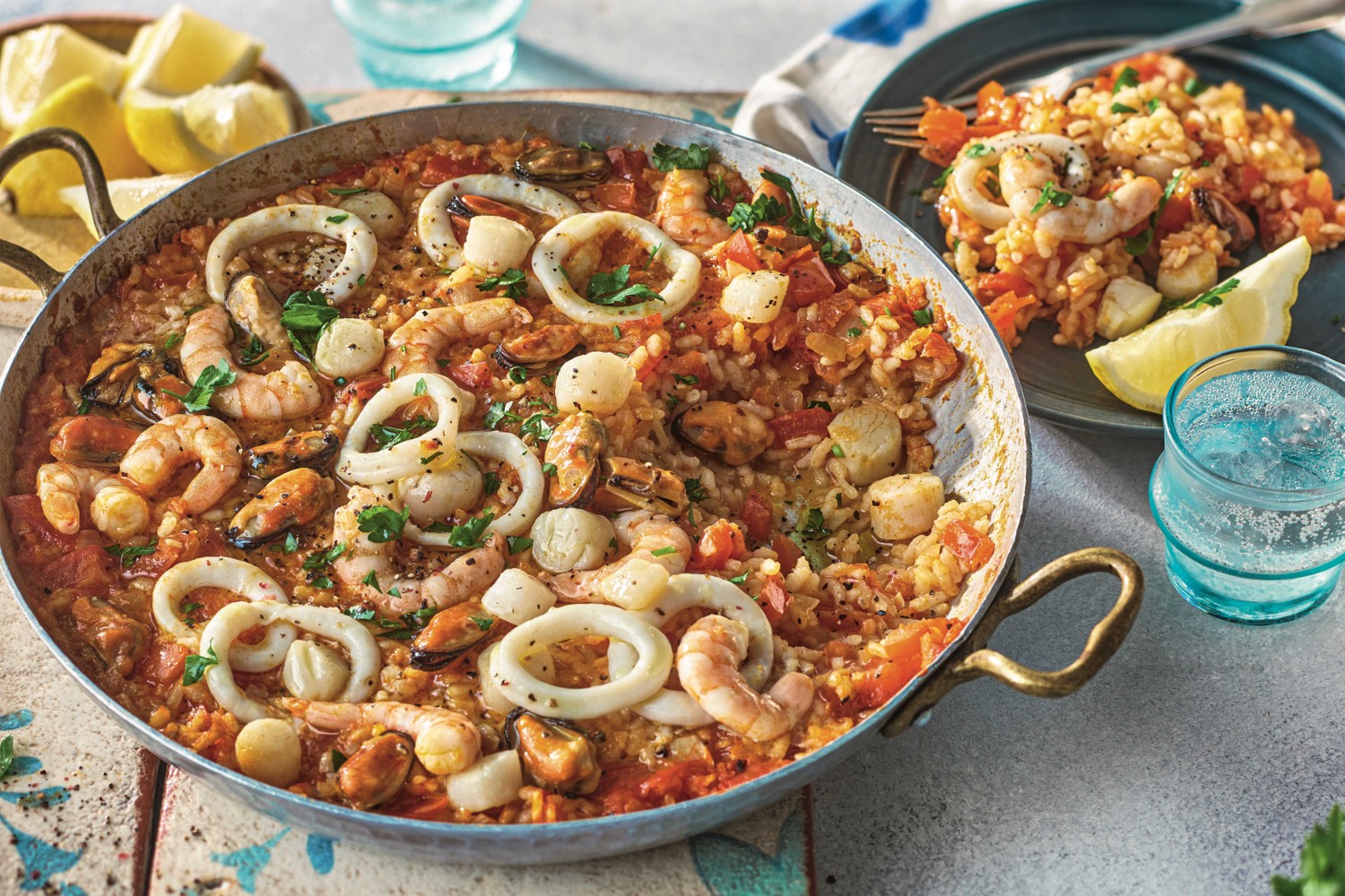 Speedy seafood paella
