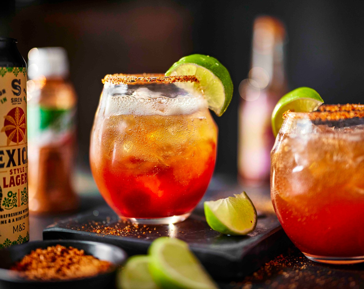 step 5 Garnish with a lime wedge on the rim.