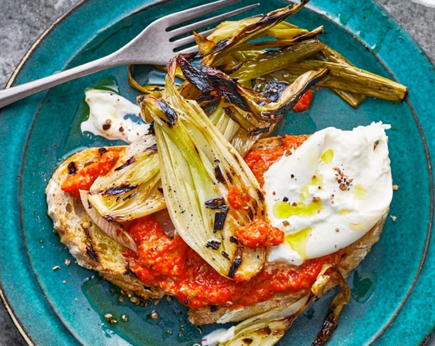 step 4 Serve the spring onions with the dip (250 g), sourdough and burrata (1), drizzled with a little extra virgin olive oil.