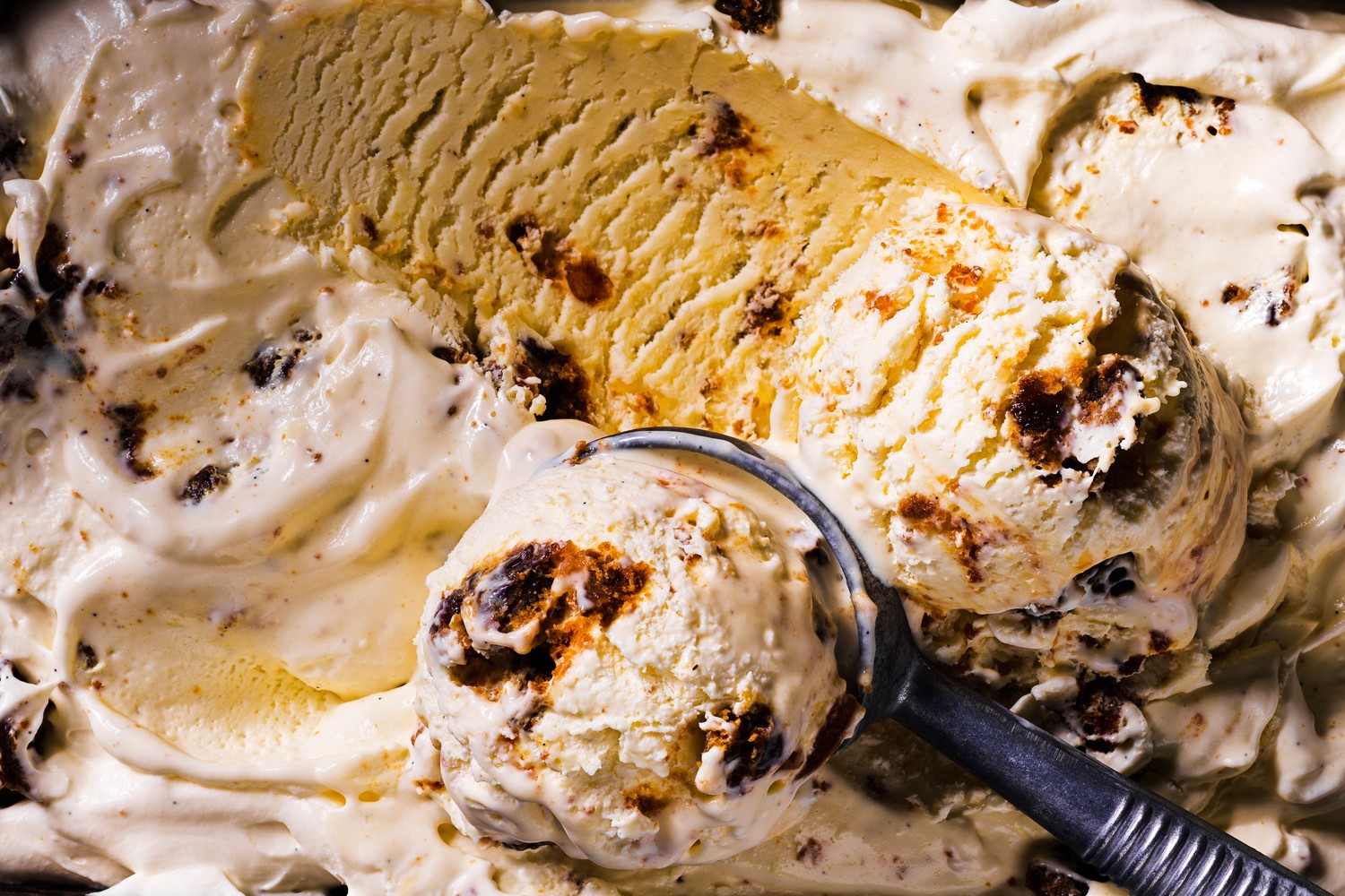 Leftover Christmas cake ice cream