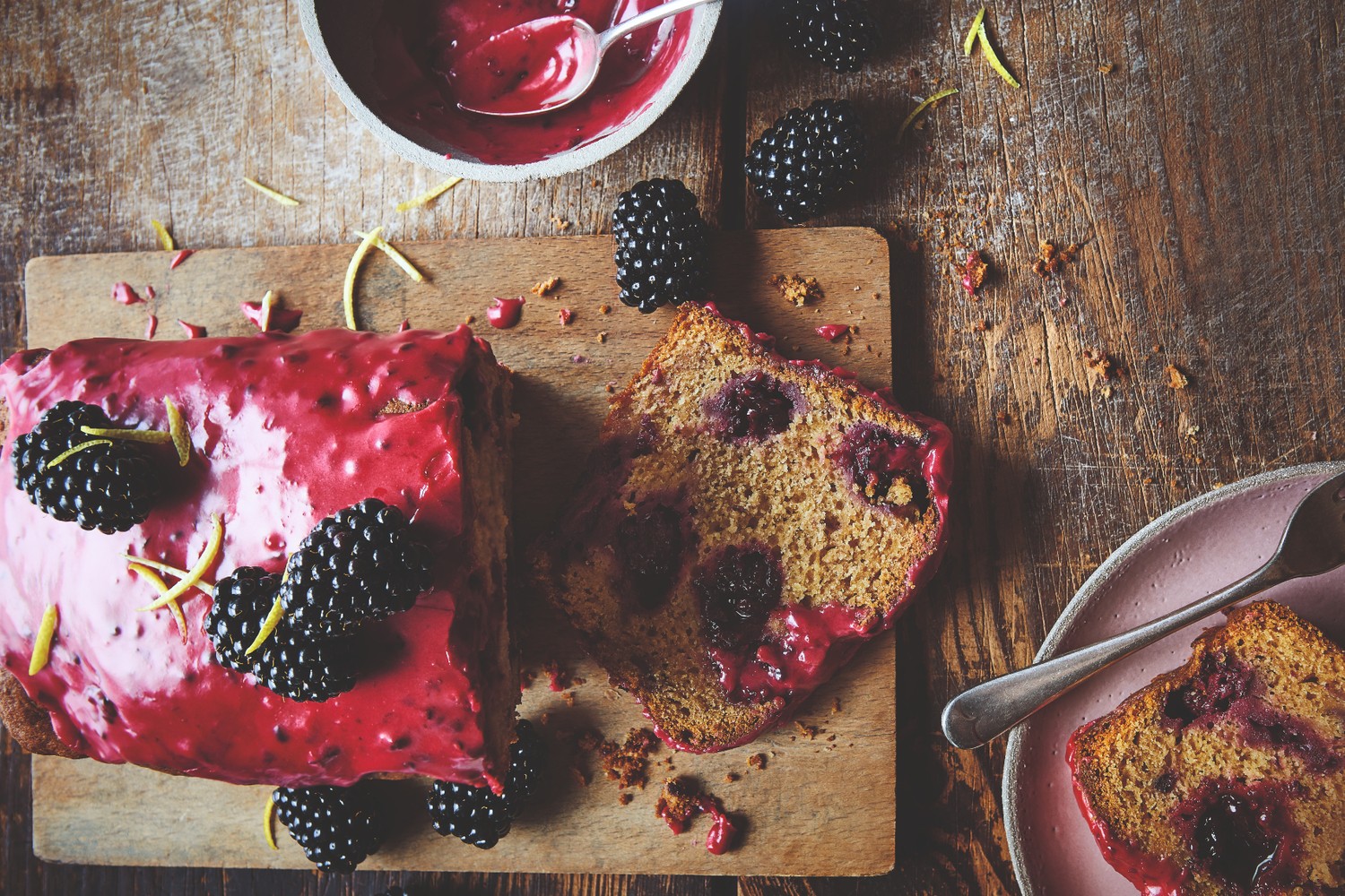 Blackberry loaf cake