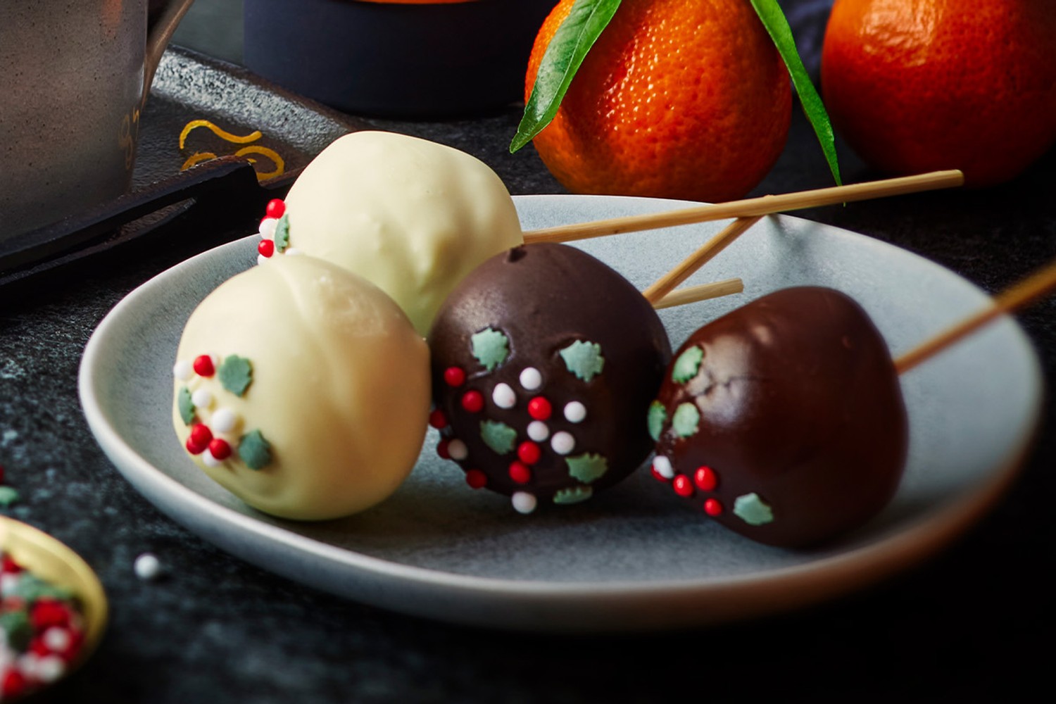 Christmas cake pops