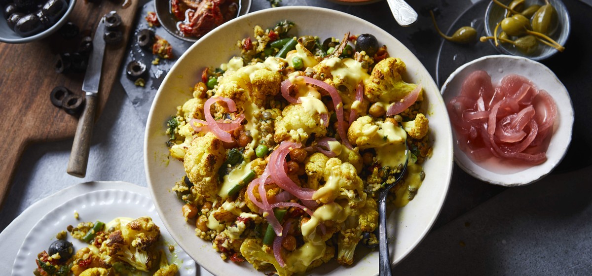 Coronation cauliflower, chickpea and grain salad Recipe | M&S