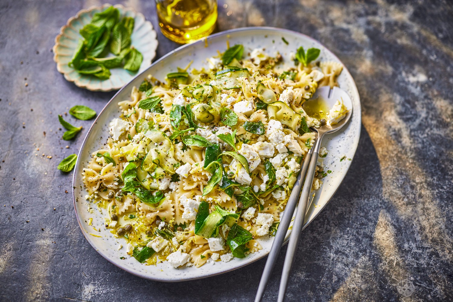 Zesty courgette pasta salad