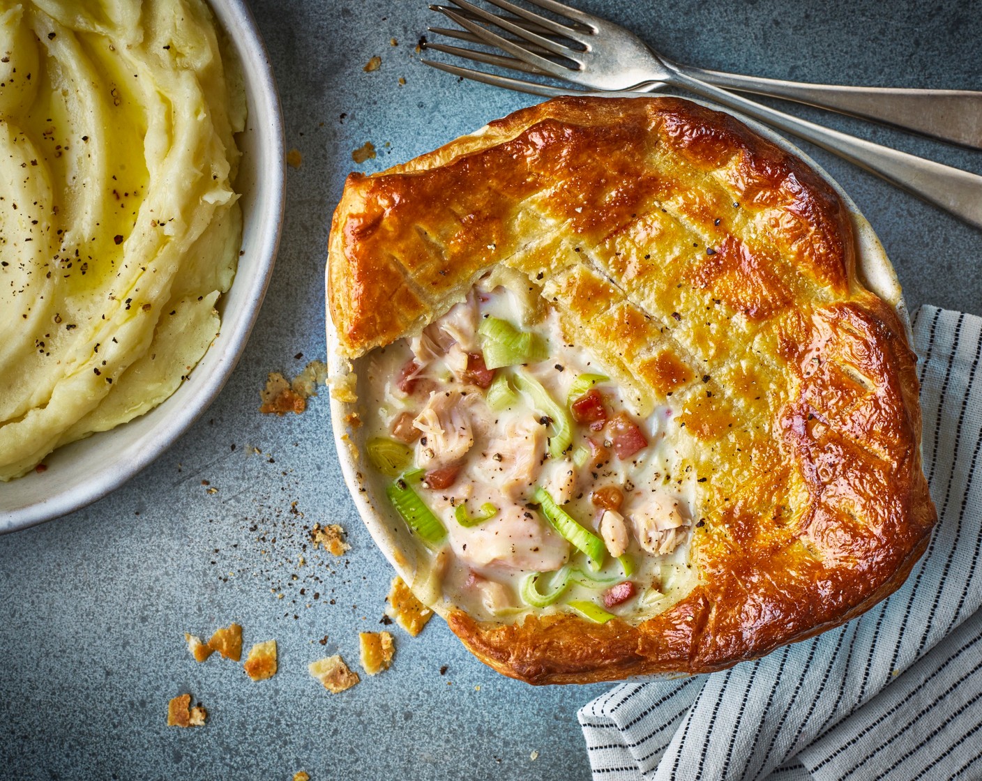 Quick and easy chicken, leek and bacon pie