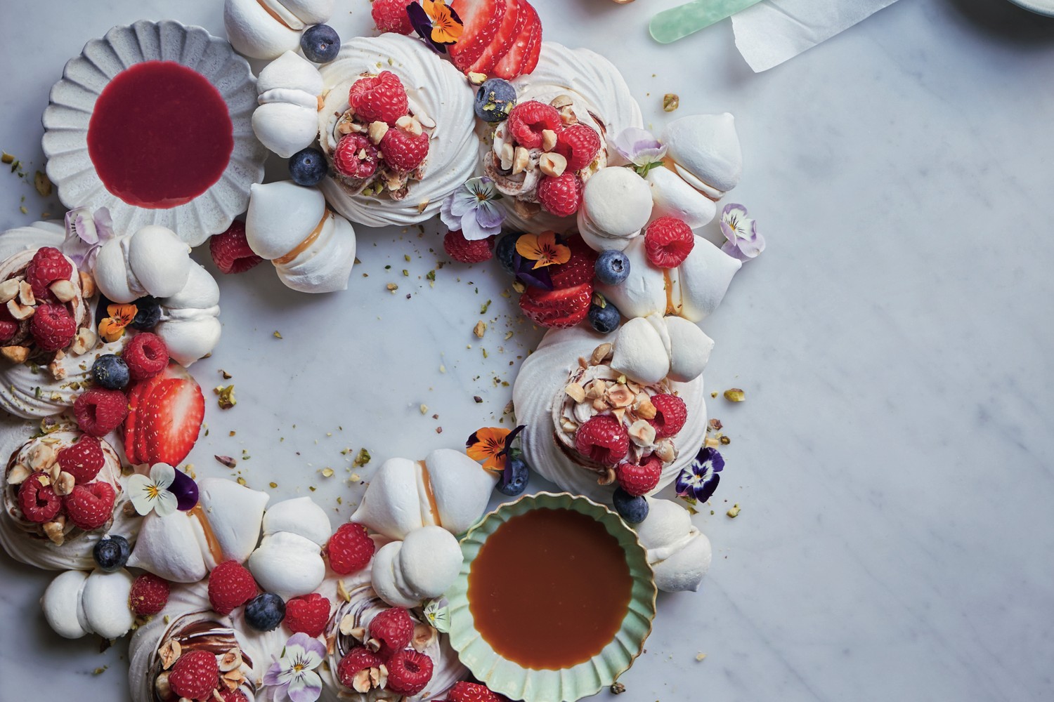 Meringue wreath