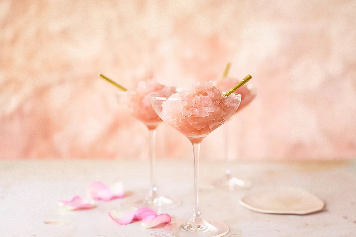 Frosé cocktail