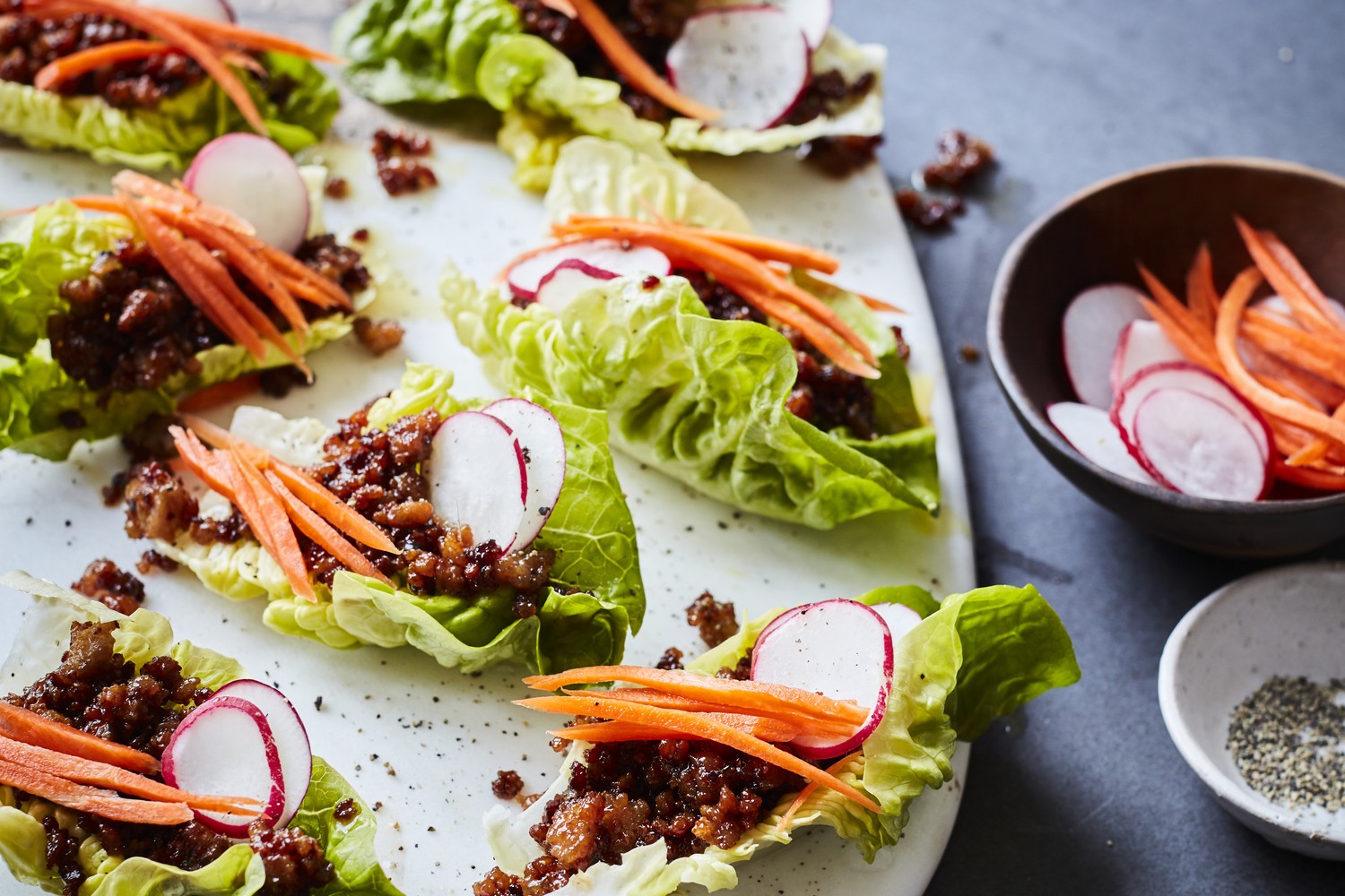 Vietnamese lettuce cups
