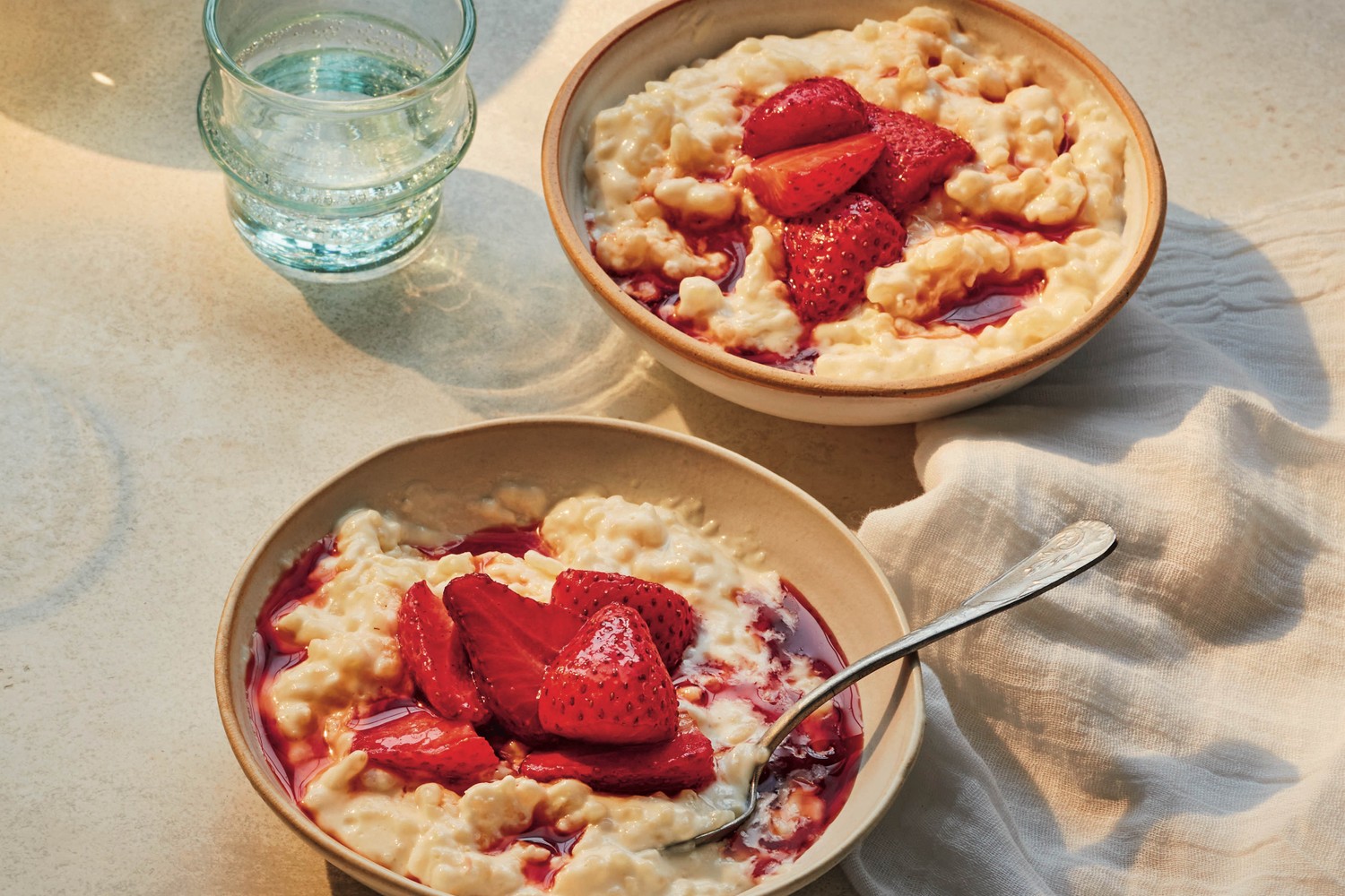 Roasted strawberries with vanilla rice pudding
