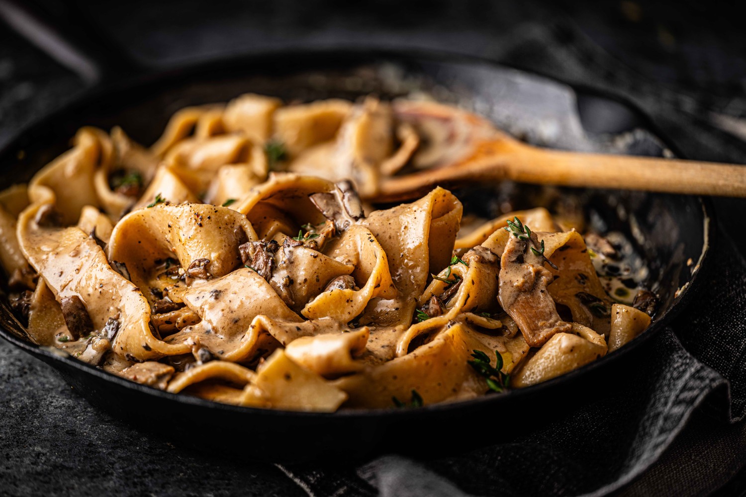 Creamy vegan mushroom pasta recipe