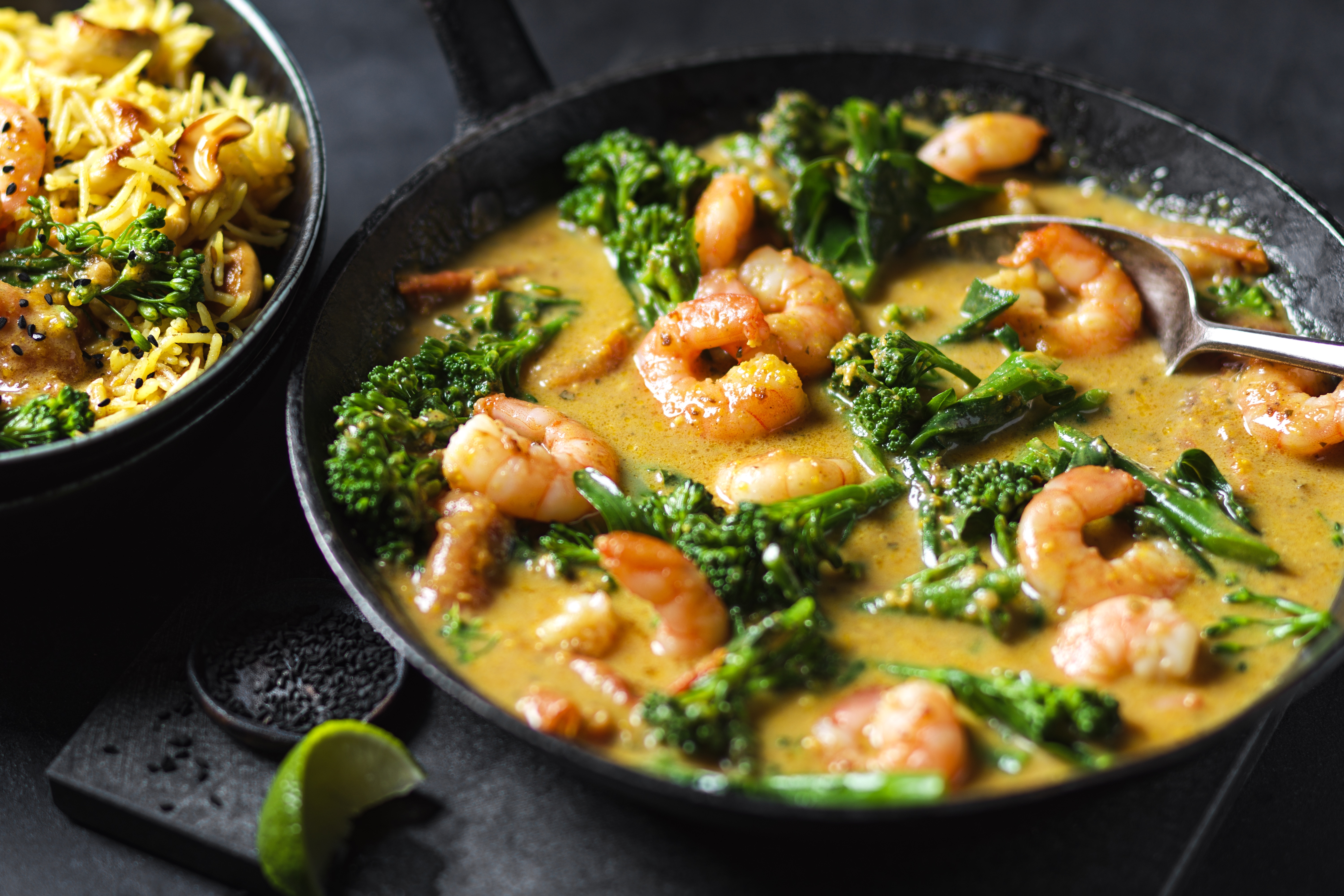 Speedy tamarind and coconut prawn curry-image