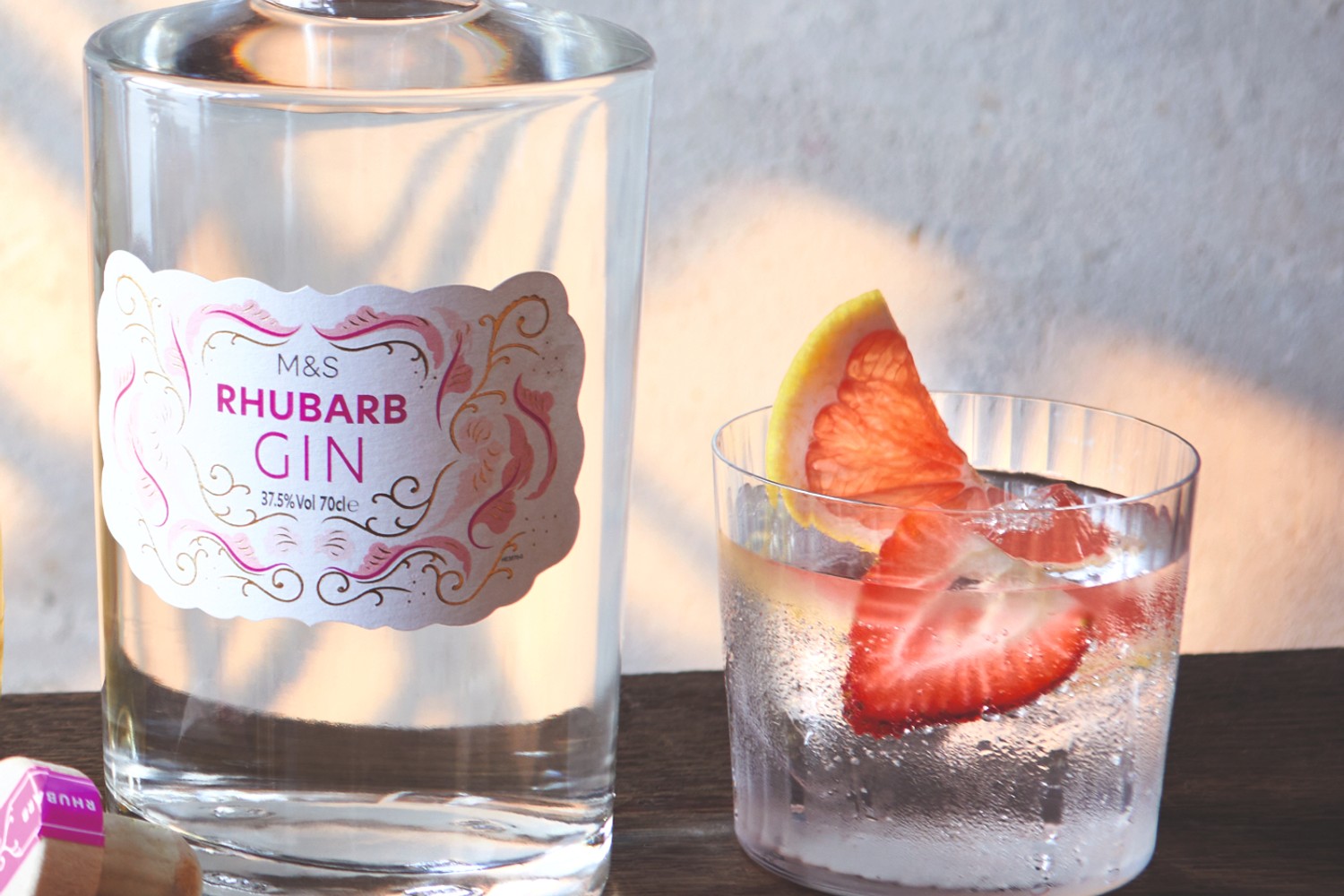 Rhubarb gin and tonic