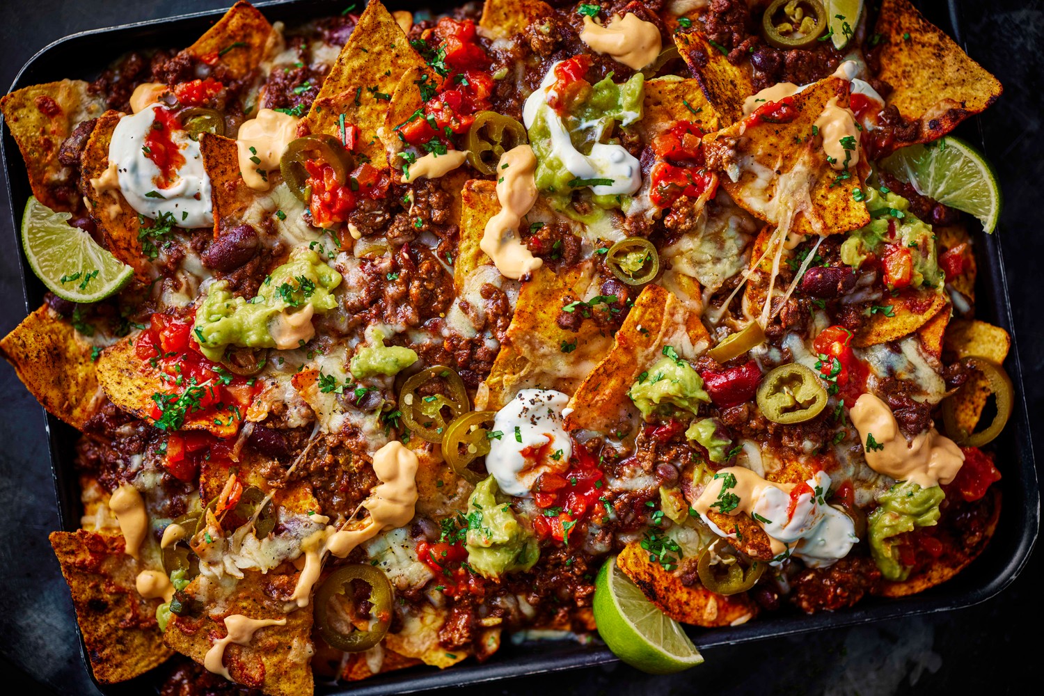 Beef chilli nachos