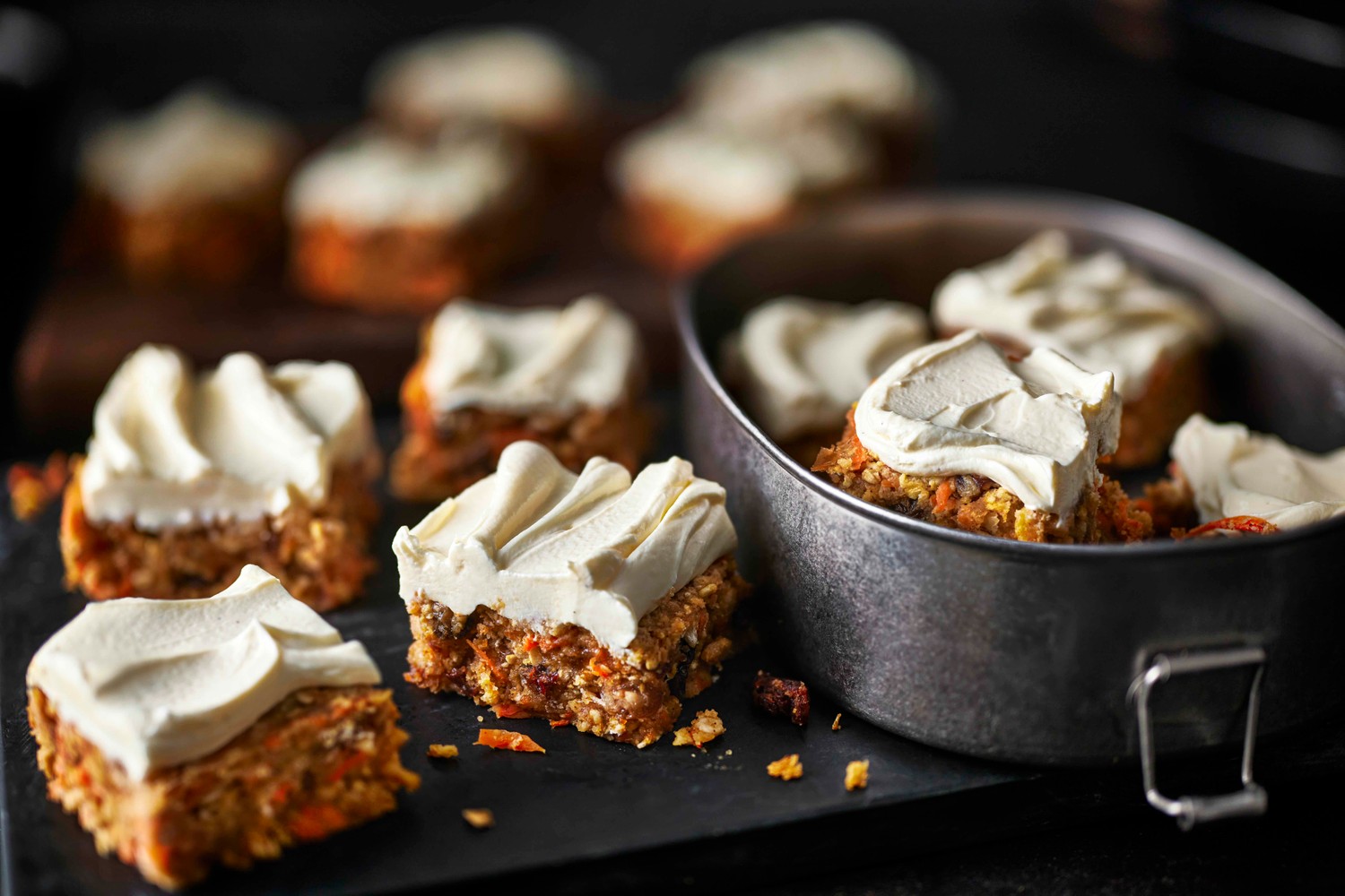 Healthy no-bake carrot cake bars recipe