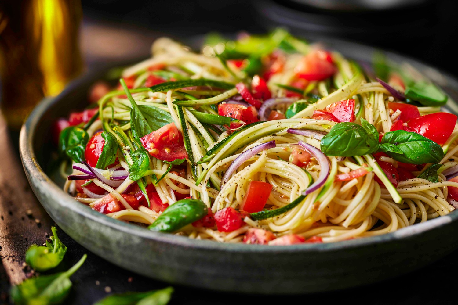 Healthy tomato and courgette pasta sauce