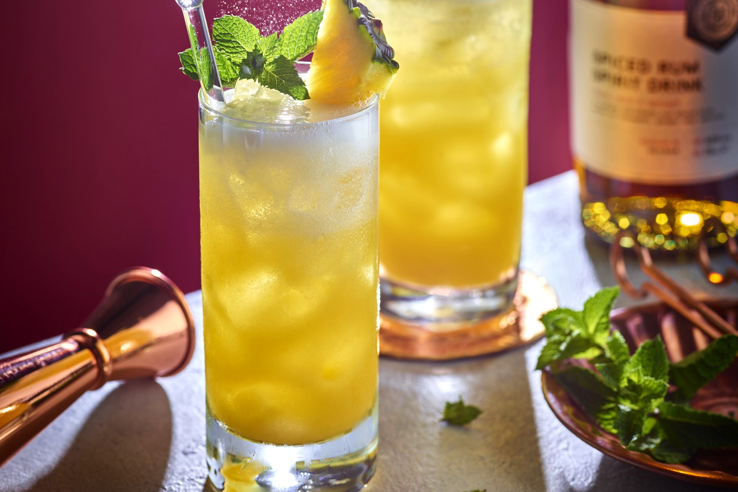 Spiced pineapple mojito