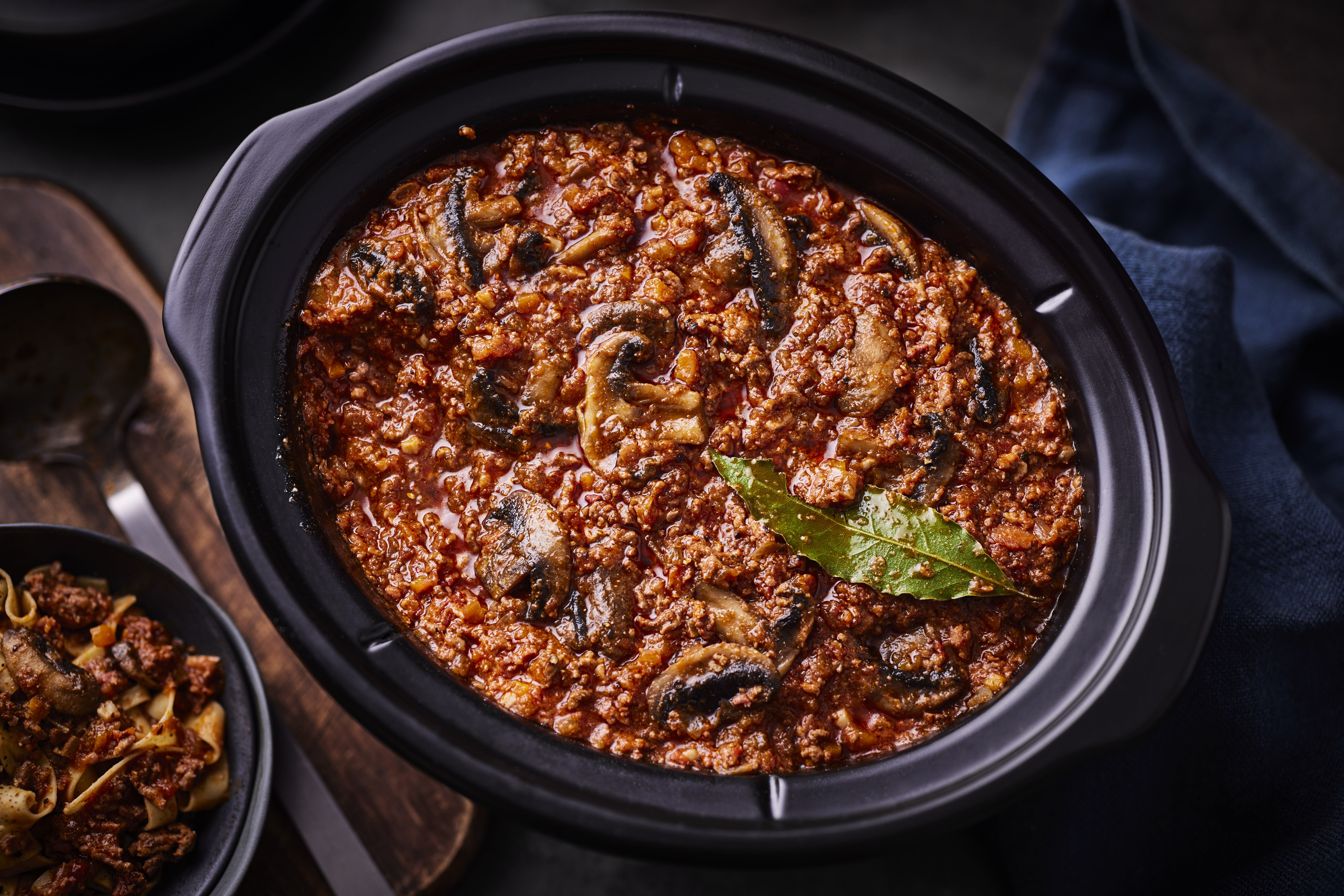 Batch-cooked slow cooker bolognese-image