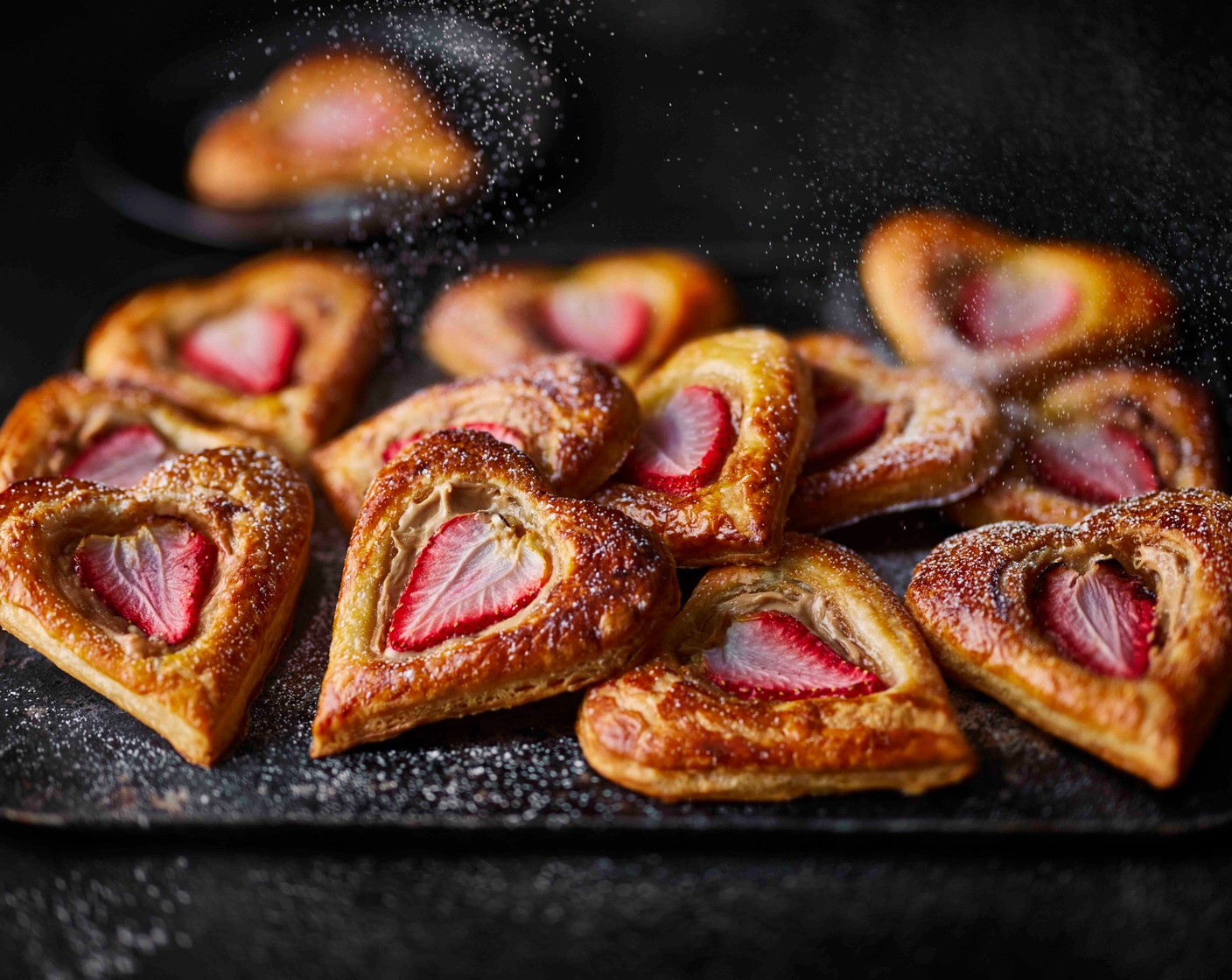 step 7 Dust with the icing sugar (1 tbsp) and serve warm.