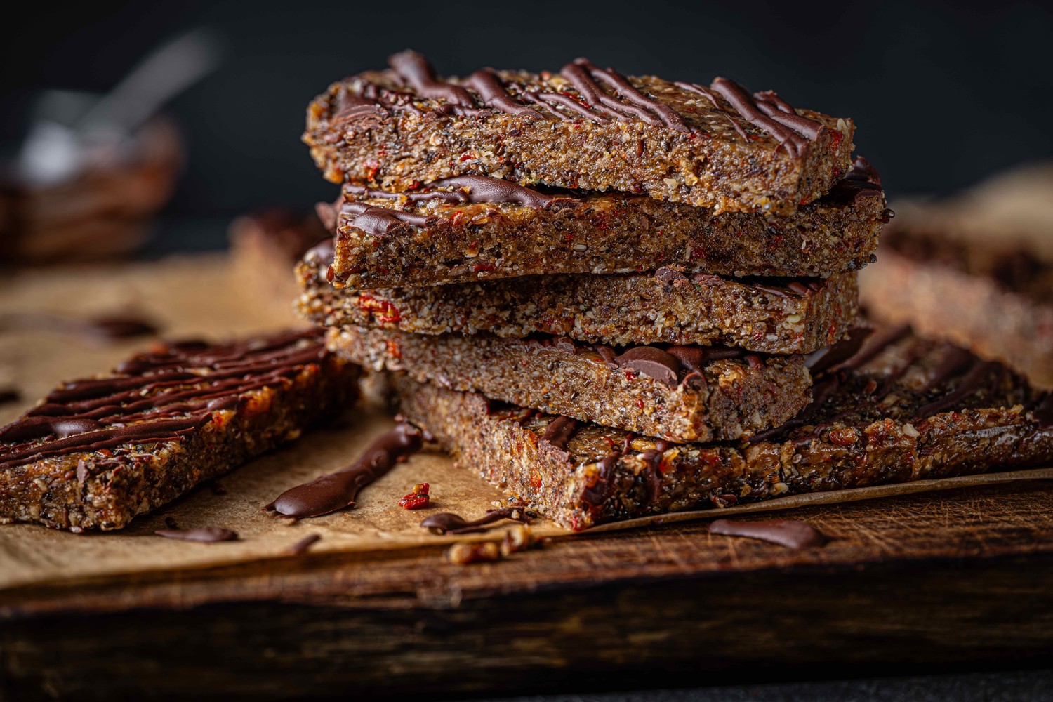 Date, oat and nut bars recipe