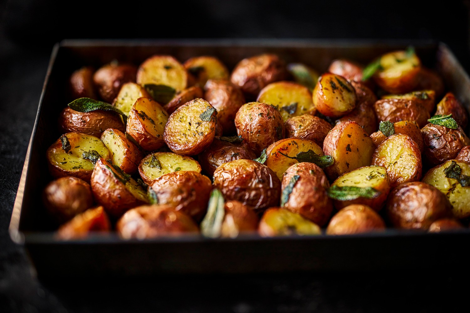 Garlic butter roast potatoes recipe