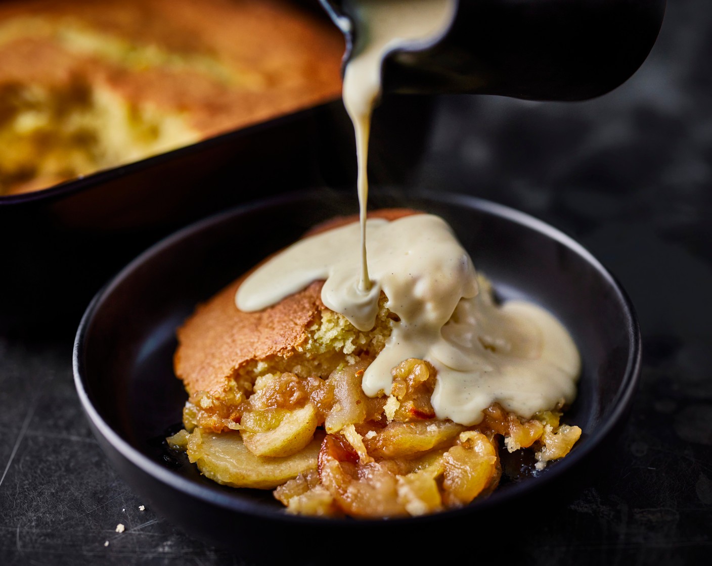 step 5 Serve warm with the custard (1 tub).