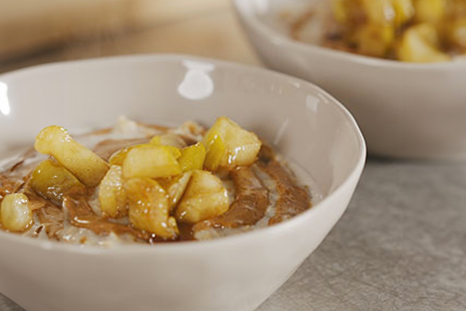 Almond butter porridge with apple and cinnamon
