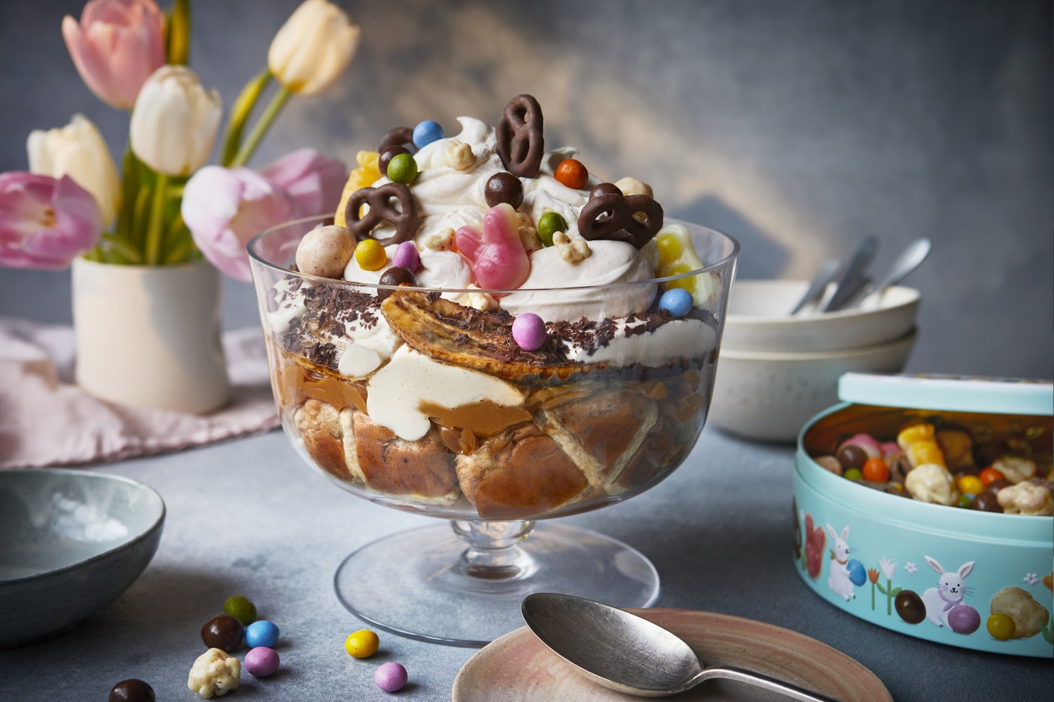Hot cross bun-offee trifle