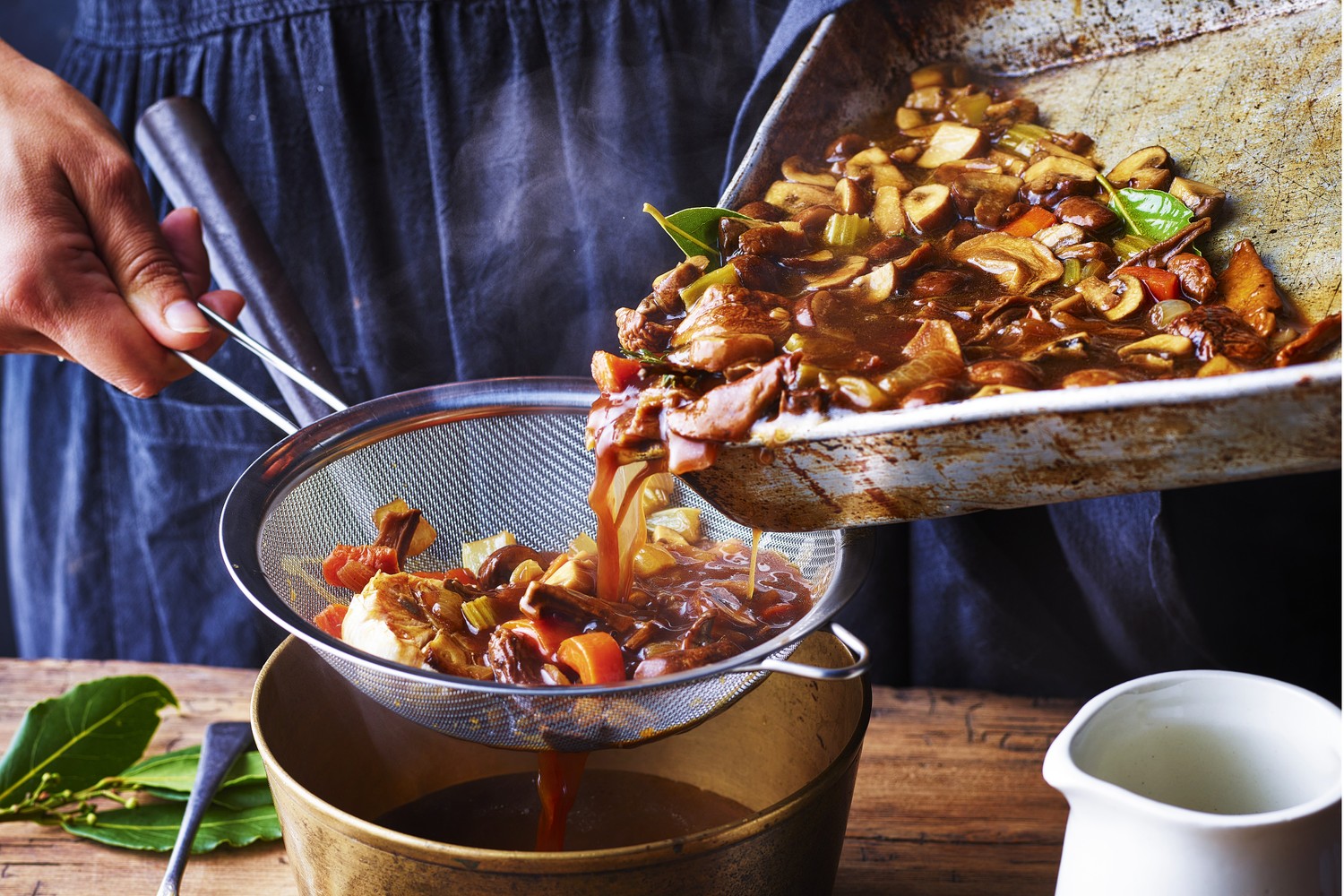 Tom Kerridge's foolproof turkey gravy