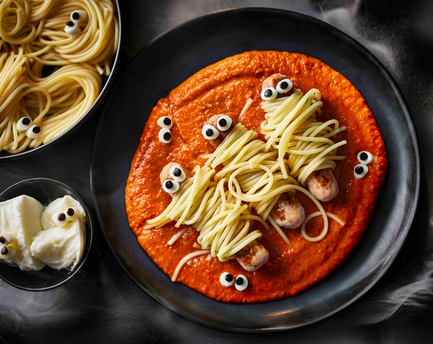 step 7 Serve immediately with the remaining spaghetti in a separate bowl on the side.
