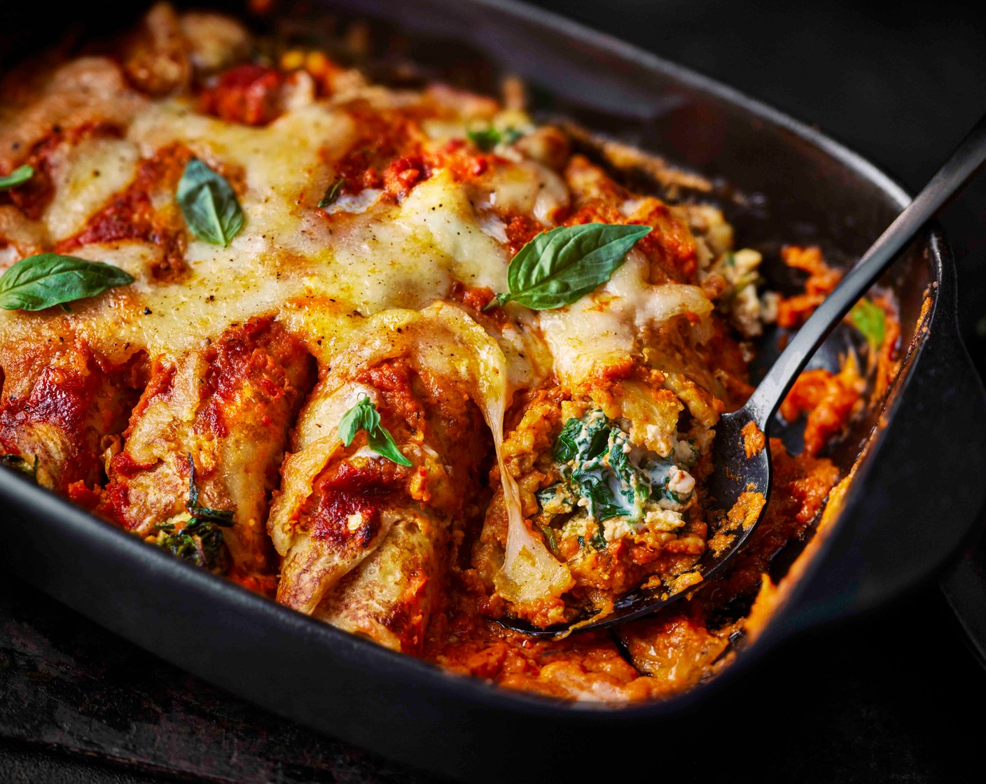 step 5 Top with the torn basil (15 g) and serve.