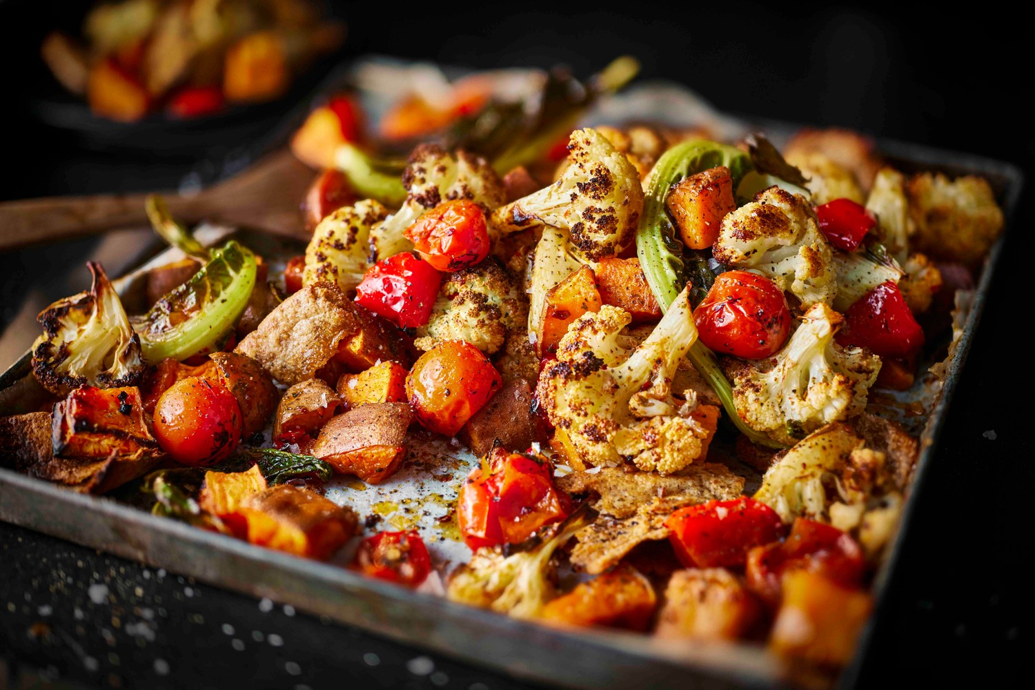 Fajita-spiced cauliflower traybake