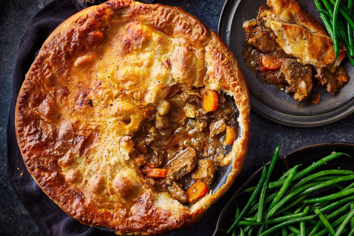 Beef rendang pie