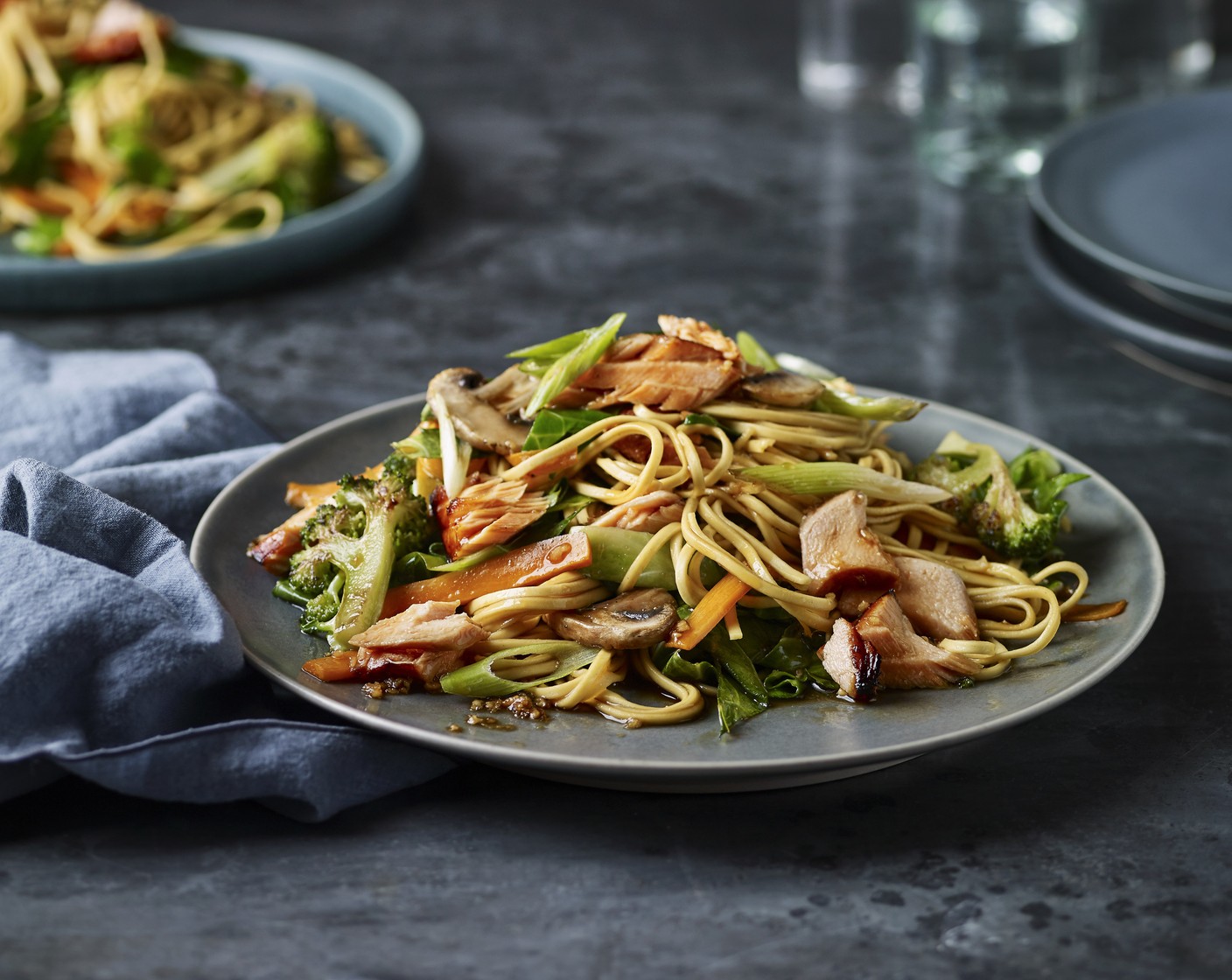 step 5 Serve with the remaining finely sliced spring onion greens sprinkled on top.